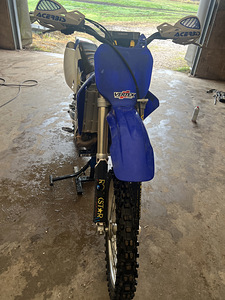 Yamaha yz450f (2 foto / 3)