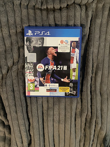 Game PS4 (3 foto / 5)