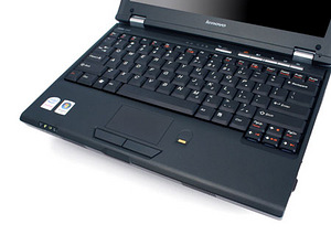 Lenovo 3000 v200 (3 фото из 7)