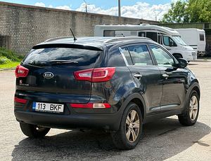KIA SPORTAGE (5 foto / 8)