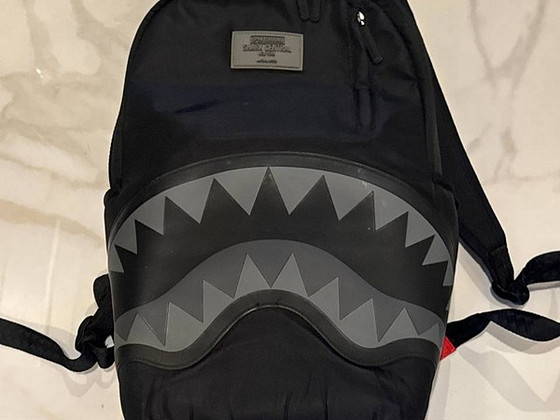 Sprayground shark central tonal