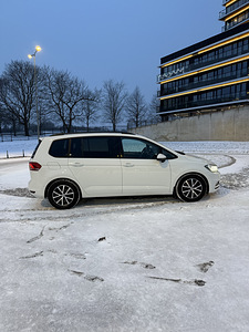 Volkswagen Touran (4 foto / 7)