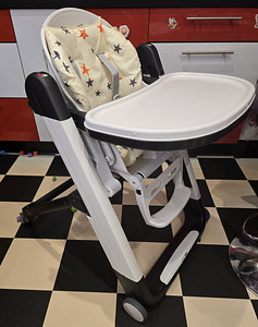 Продам стульчик для кормления peg perego (3 фото из 5)