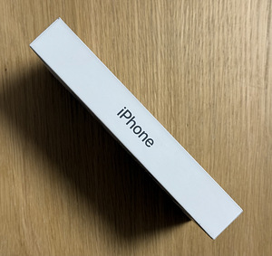 Новинка! Apple iPhone 17 Black 256GB в запечатанной упаковке (2 фото из 3)