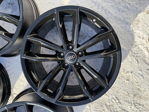 19" оригинальные диски Audi S-Line 5x112 (4 фото из 9)