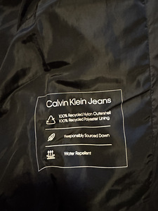 Куртка Calvin Klein S (2 фото из 5)