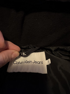 Куртка Calvin Klein S (5 фото из 5)