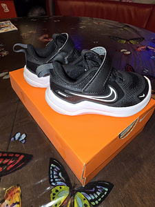 Nike tossud suurus 19.5 (1 foto / 5)