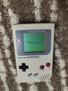 NINTENDO GAME BOY (4 фото из 5)