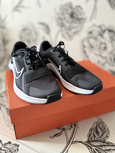 Uued Nike MC Trainer 2 naiste treeningjalanõud, 38 suurus (2 foto / 4)