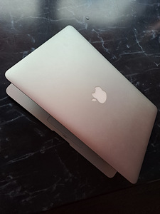 MacBook Air 13-дюймовый 2015 core i5 (1 фото из 2)