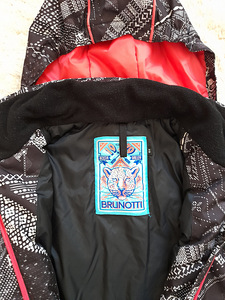 Куртка Brunotti для девочки ростом 164 см (3 фото из 3)