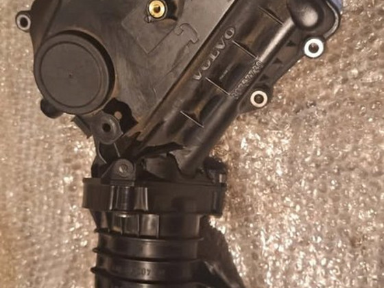Корпус масляного фильтра 30757730 (Volvo V70, XC60, XC70 2010 и др.)