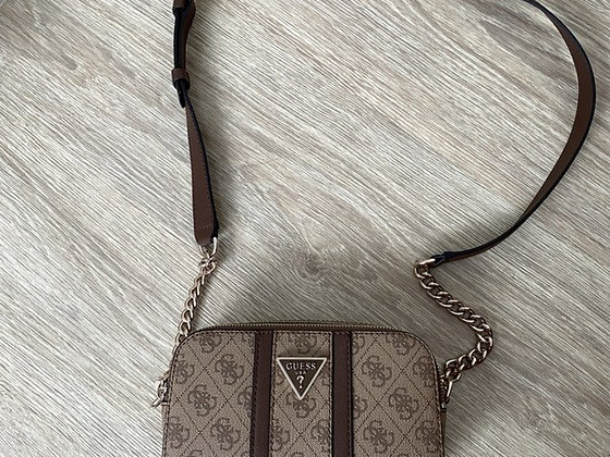 GUESS kott