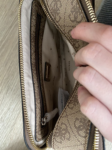 GUESS kott (3 foto / 5)