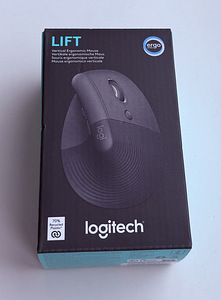 Logitech Lift Vertical Ergonomic Mouse , Black (1 фото из 4)