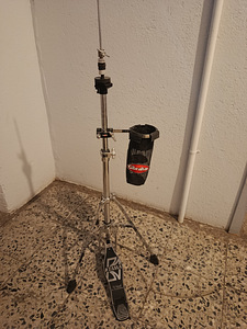 Tama HH35S Hi-Hat Stand + Gibraltar Drum stick holder (1 foto / 5)