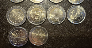 Продажа/обмен монет 2 евро (1 фото из 2)