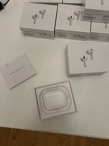 Airpods pro 3 (1 foto / 5)