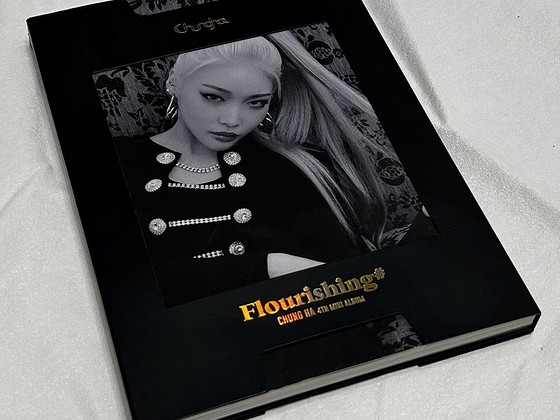 Chung Ha - Flourishing [K-POP ALBUM]