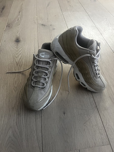 Müüa Nike Air Max 95, kasutatud, kuid väga heas seisukorras (3 foto / 4)