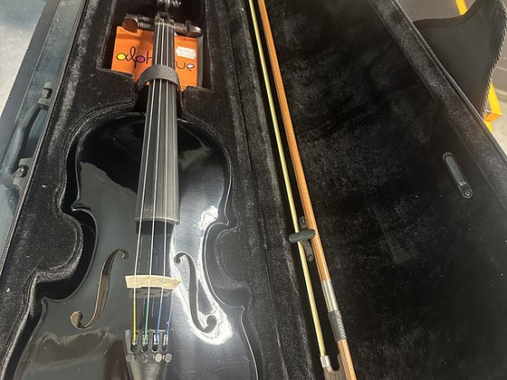 Viiul Stagg VN 4/4 TBK