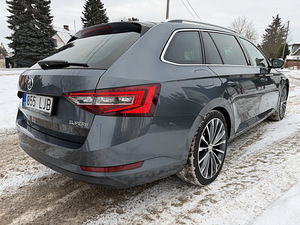 Skoda Superb L&K (4 фото из 13)