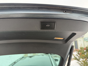 Skoda Superb L&K (8 фото из 13)