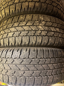 Bridgestone Dueler A/T (1 фото из 3)
