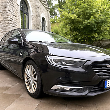 OPEL INSIGNIA SPORTS TOURER / AVARIIVABA / ÜV 10.2026