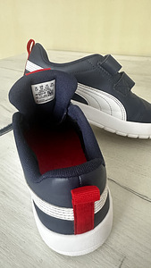 Кроссовки PUMA (1 фото из 4)