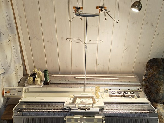 Müüa kudumismasin Brother KH-836