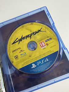 PlayStation 4 (4 фото из 4)