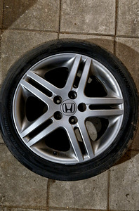 Honda R17 veljed ja rehvid Hankook (1 foto / 2)