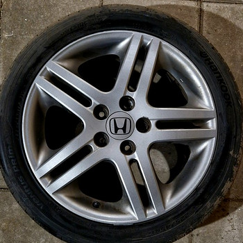Honda R17 veljed ja rehvid Hankook