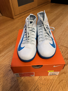 Nike saali putsad s.33,5 (1 foto / 4)