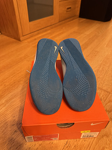 Nike saali putsad s.33,5 (3 foto / 4)