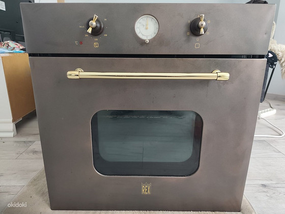 Integreeritav Electroluxi ahi