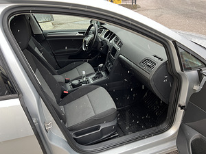 Volkswagen Golf 7 Variant (9 фото из 15)
