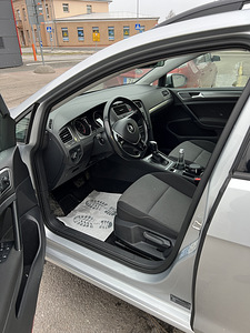 Volkswagen Golf 7 Variant (15 фото из 15)