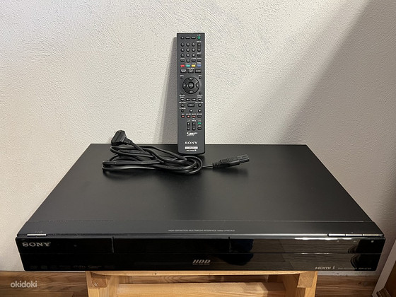 Наслаждайтесь качеством изображения на большом экране с 4K Ultra HD Blu-ray диск...