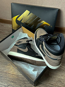 AIR JORDAN 1 RETRO HIGH OG PALOMINO (2 foto / 9)