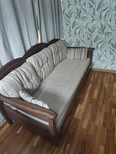 Продам диван (2 фото из 4)