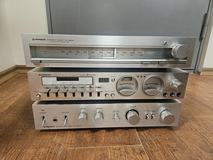 Комплект Hi-Fi компонентов серии Pioneer 3000 (4 фото из 5)