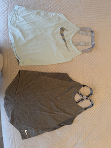 Nike женская одежда (2 фото из 9)