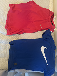 Nike женская одежда (3 фото из 9)