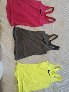 Nike женская одежда (5 фото из 9)