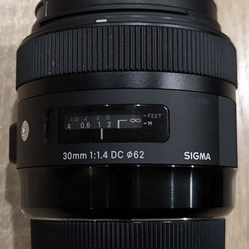 Объектив Sigma (for Canon) EF 30mm f1.4 DC