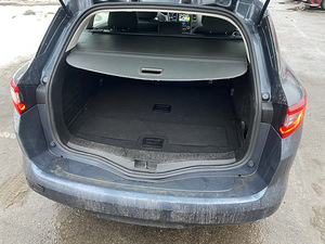 Renault Megane 260000km. Disel Automat. Reg. maks makstud. (12 foto / 14)