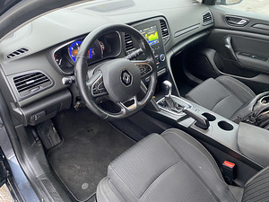 Renault Megane 260000km. Disel Automat. Reg. maks makstud. (7 foto / 14)